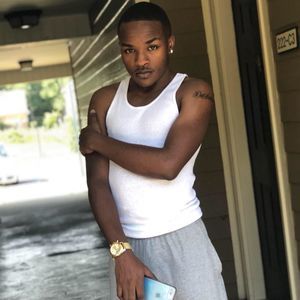 Meet your Posher, Deandre